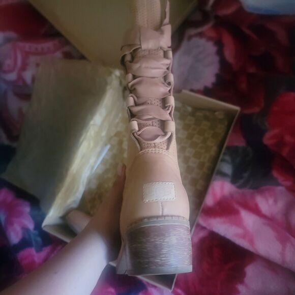 UGG CARY PUTTY CORSET WITH BOW AT THE BACK LEATHER BOOT US 7 / EU 37.5 / UK 5 - Picture 6 of 10